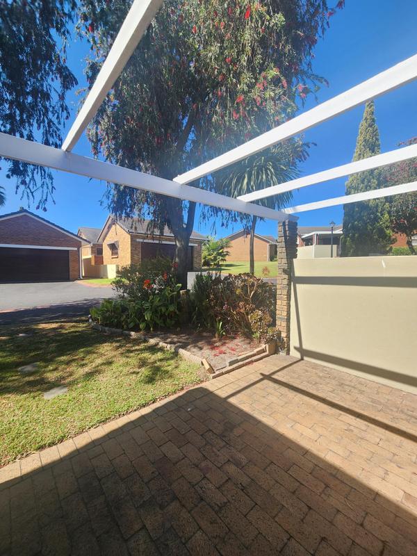 3 Bedroom Property for Sale in Tyger Valley Western Cape